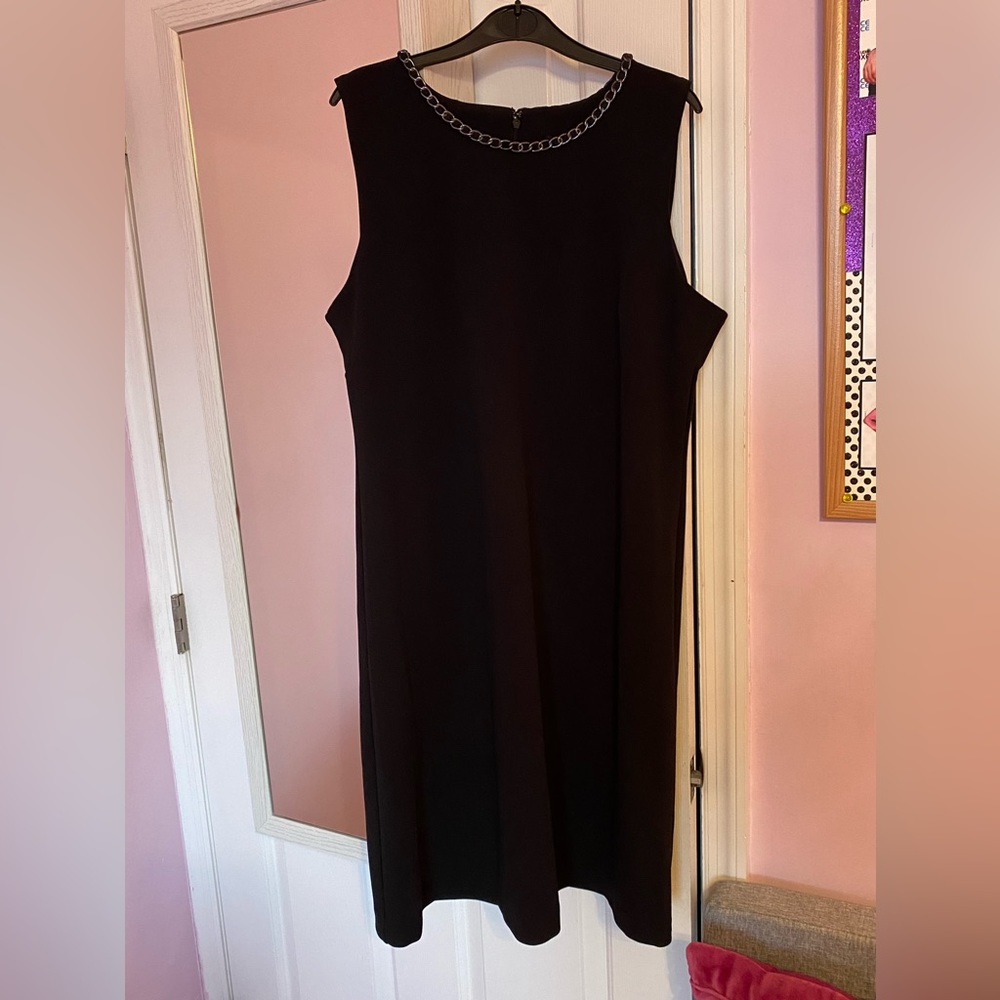 NWT DKNY Black Shift Dress with Chain- Size 12